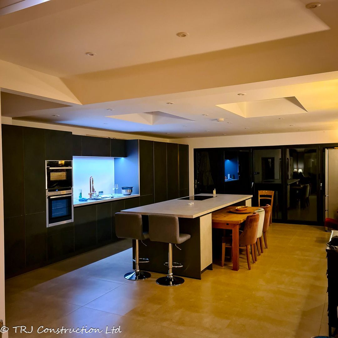 Bespoke garden room designed to meet exact client requirements by MyGrannyAnnexe