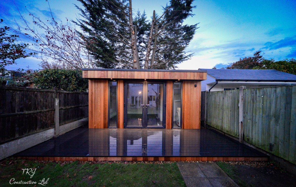 Romford bespoke SIP garden room by MyGrannyAnnexe